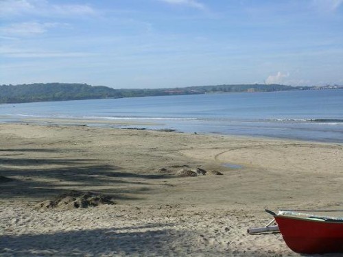 菲律賓總統馬可仕的故鄉-佬沃海灘